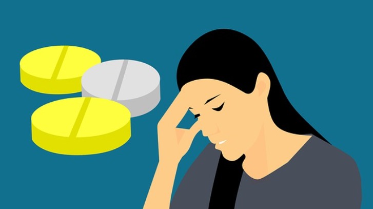 Migraine Symptoms in Hindi: माइग्रेन के लक्षण, कारण और घरेलू उपचार