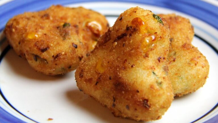 Rava Cutlet Recipe: नाश्ते में बनाए स्वादिष्ट और टेस्टी सूजी के कटलेट 2 Rava Cutlet Recipe: नाश्ते में बनाए स्वादिष्ट और टेस्टी सूजी के कटलेट