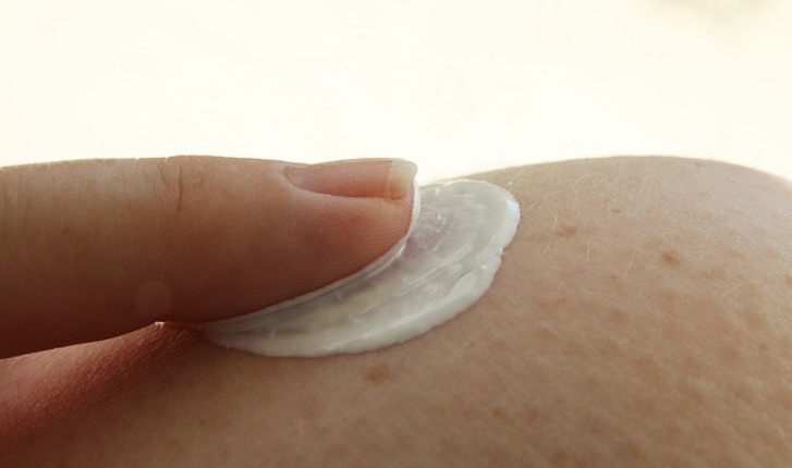 Skin Care Tips: गोरी त्वचा पाने के दमदार उपाय, यहां जानिए
