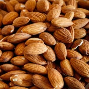 Benefits of Soaked Almonds: रोजाना भीगे हुए बादाम खाना आपके लिए है बहुत फायदेमंद
