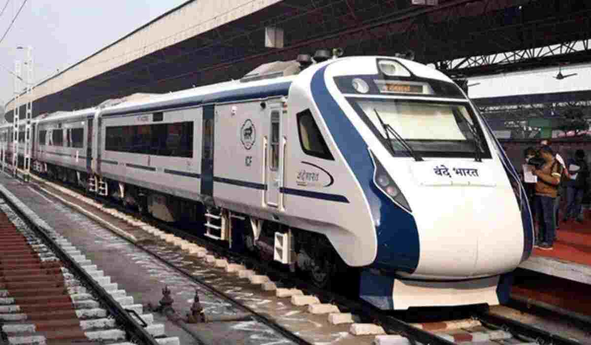Vande Bharat Express: राजस्थान को मिलेगी पहली वंदे भारत ट्रेन, जानिए क्या है रूट और किराया (Image Credit: Social Media)