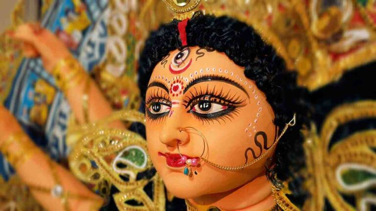 अगर सपने में इस रूप में दिखें मां दुर्गा, तो जानिए शुभ-अशुभ संकेत (Image Credit: Pixabay)