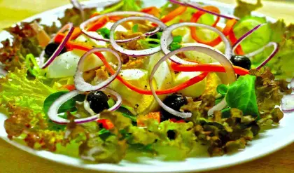 Healthy Salad Recipe हेल्दी डाइट के लिए सलाद बनाने के आसान तरीके और ज़रूरी टिप्स (Image Credit: Pixabay)